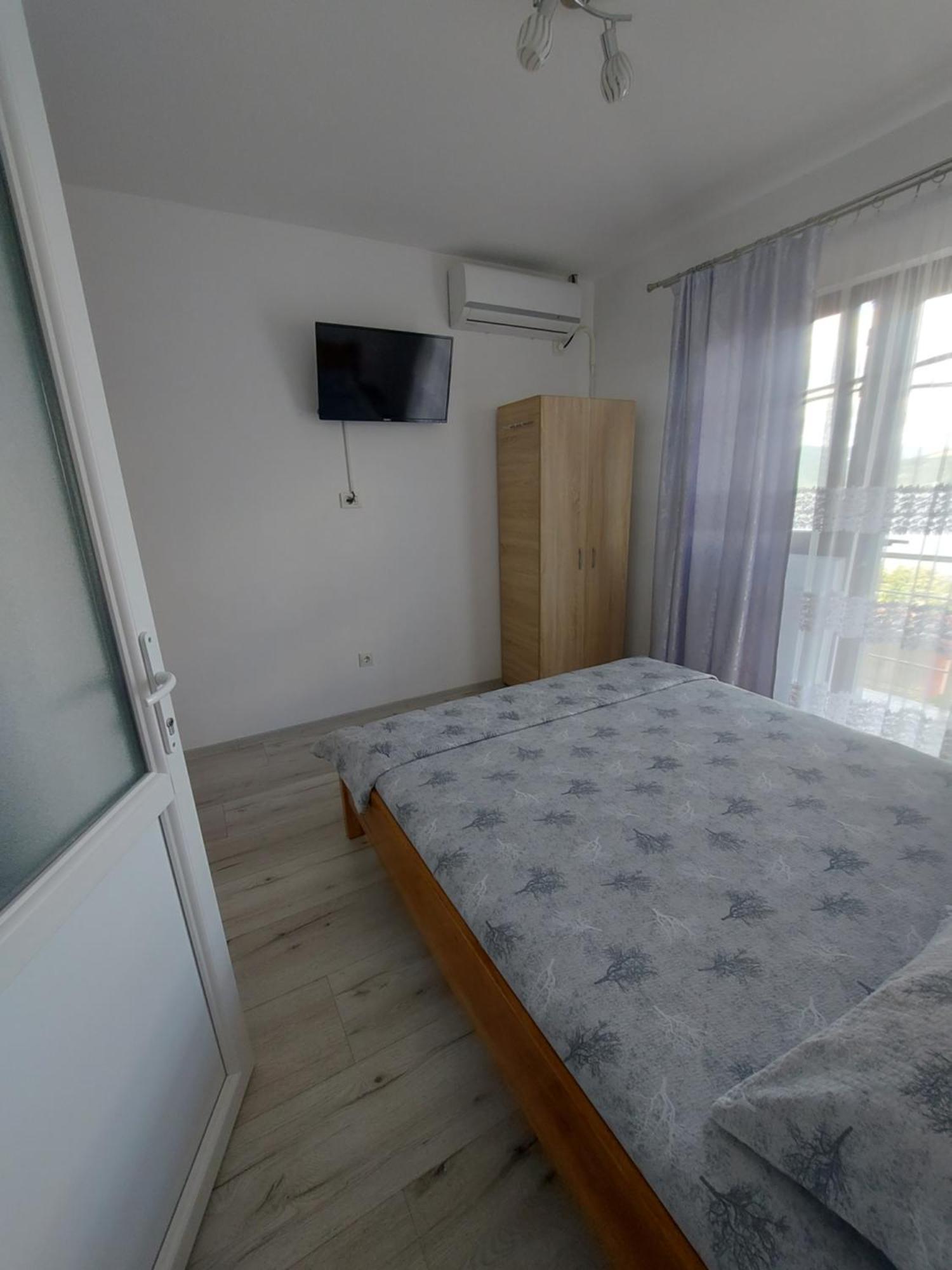 Casa Dalys Hotel Orşova Екстериор снимка
