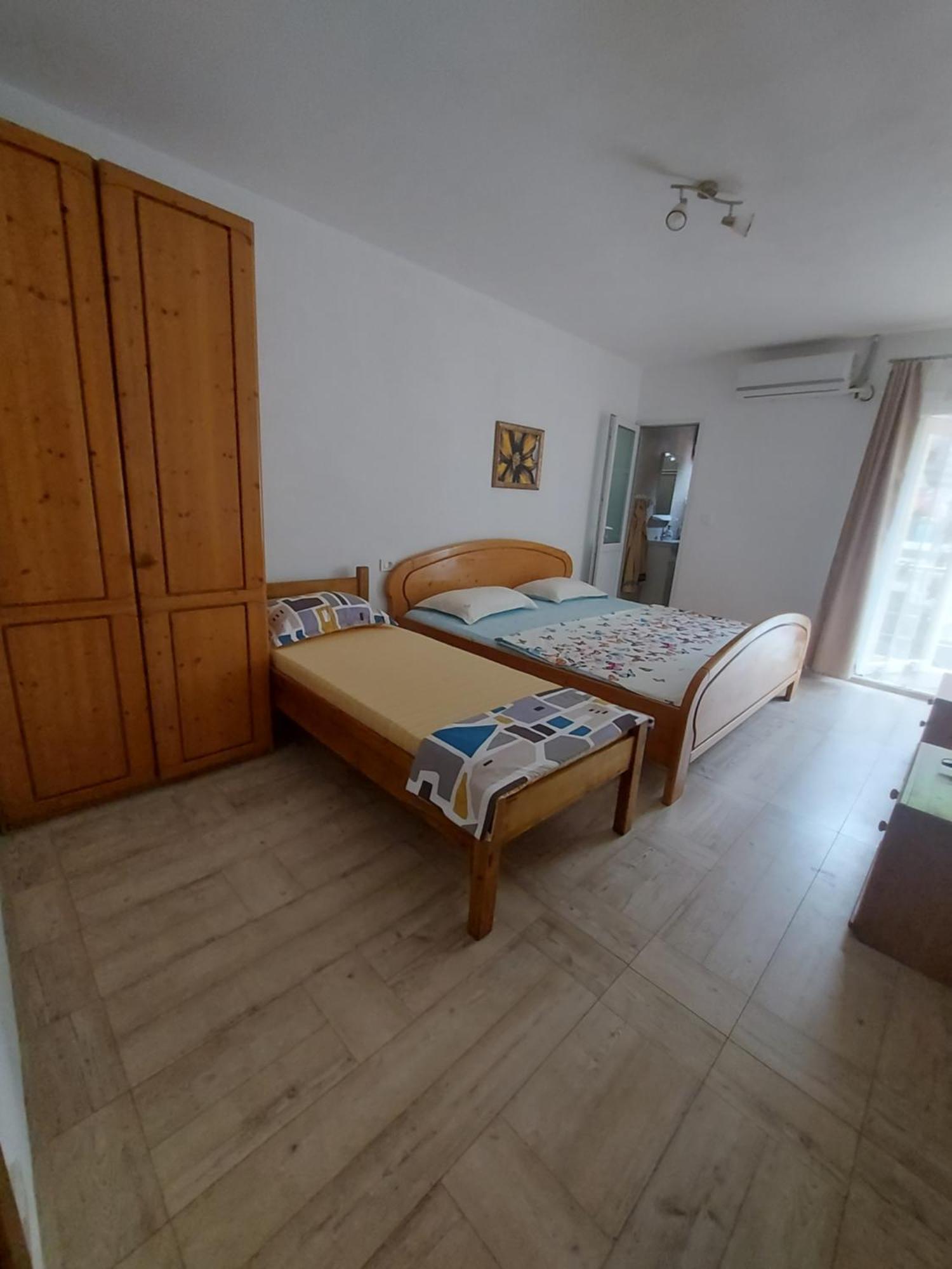 Casa Dalys Hotel Orşova Екстериор снимка
